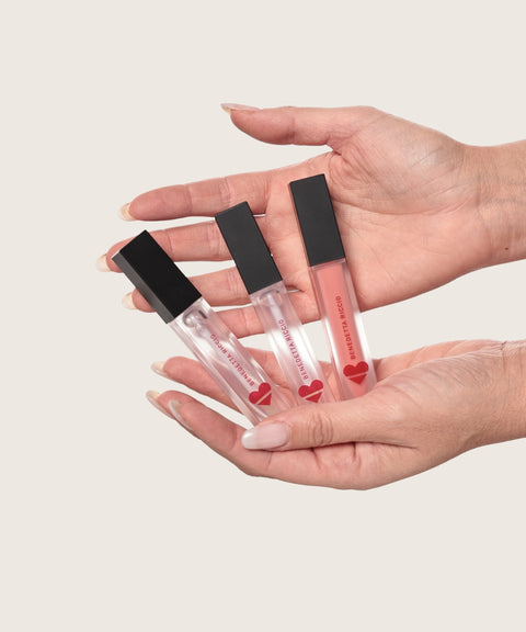LIP GLOSS